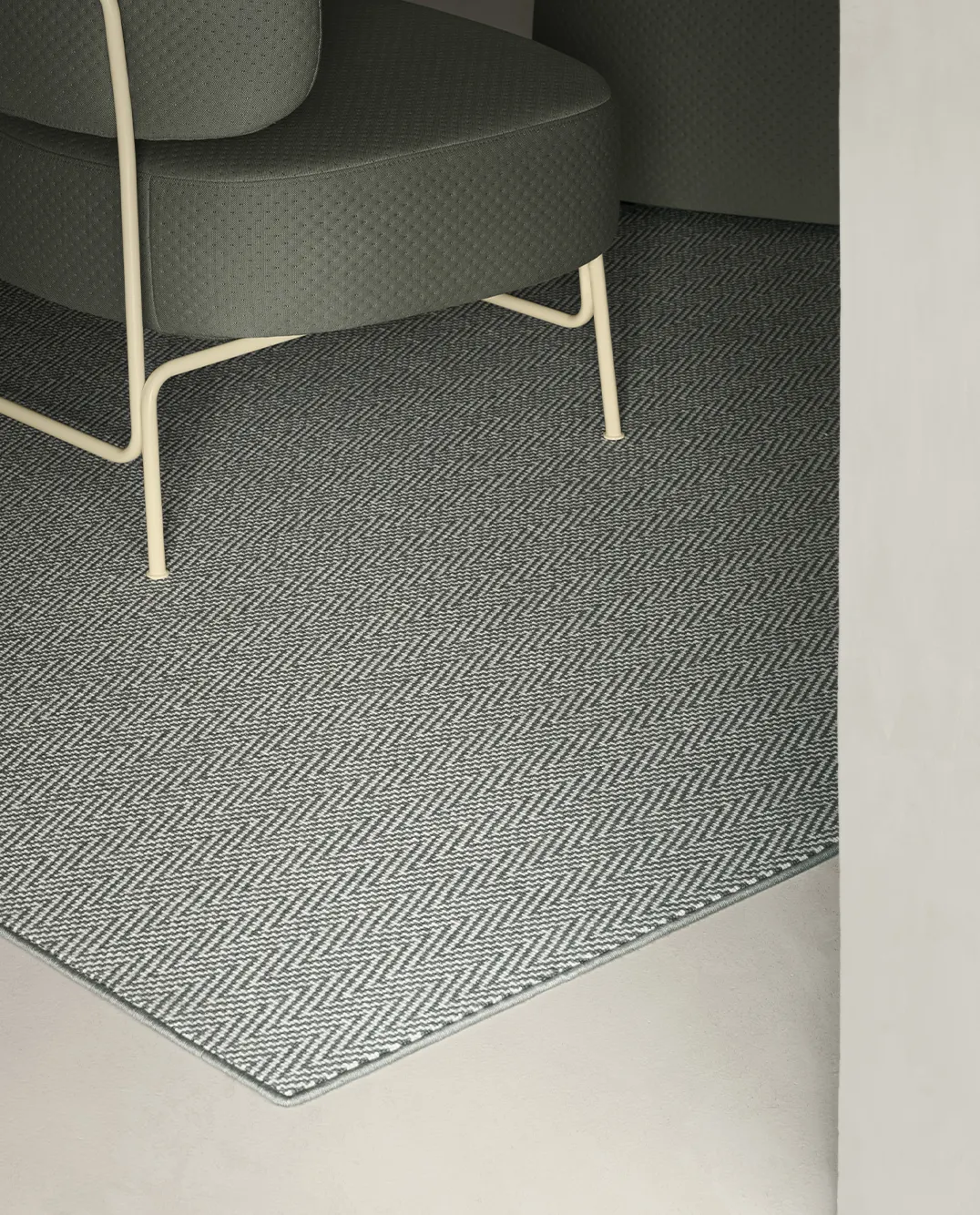 Diana_Herringbone_Heavy_Metal_06