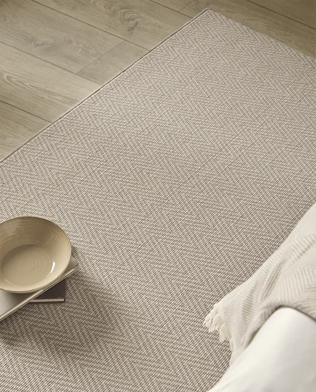 Diana_Herringbone_Stone_03