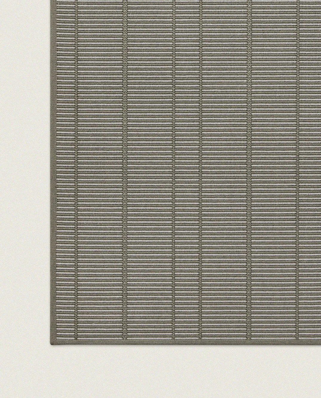 Lyra_Griffin_Linen_01