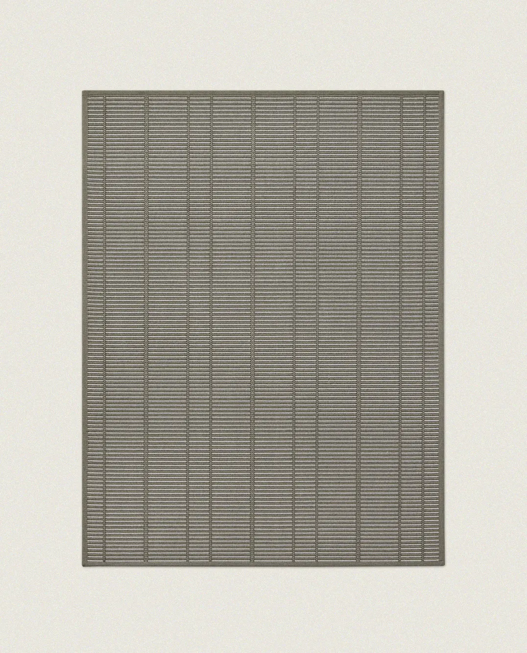 Lyra_Griffin_Linen_04
