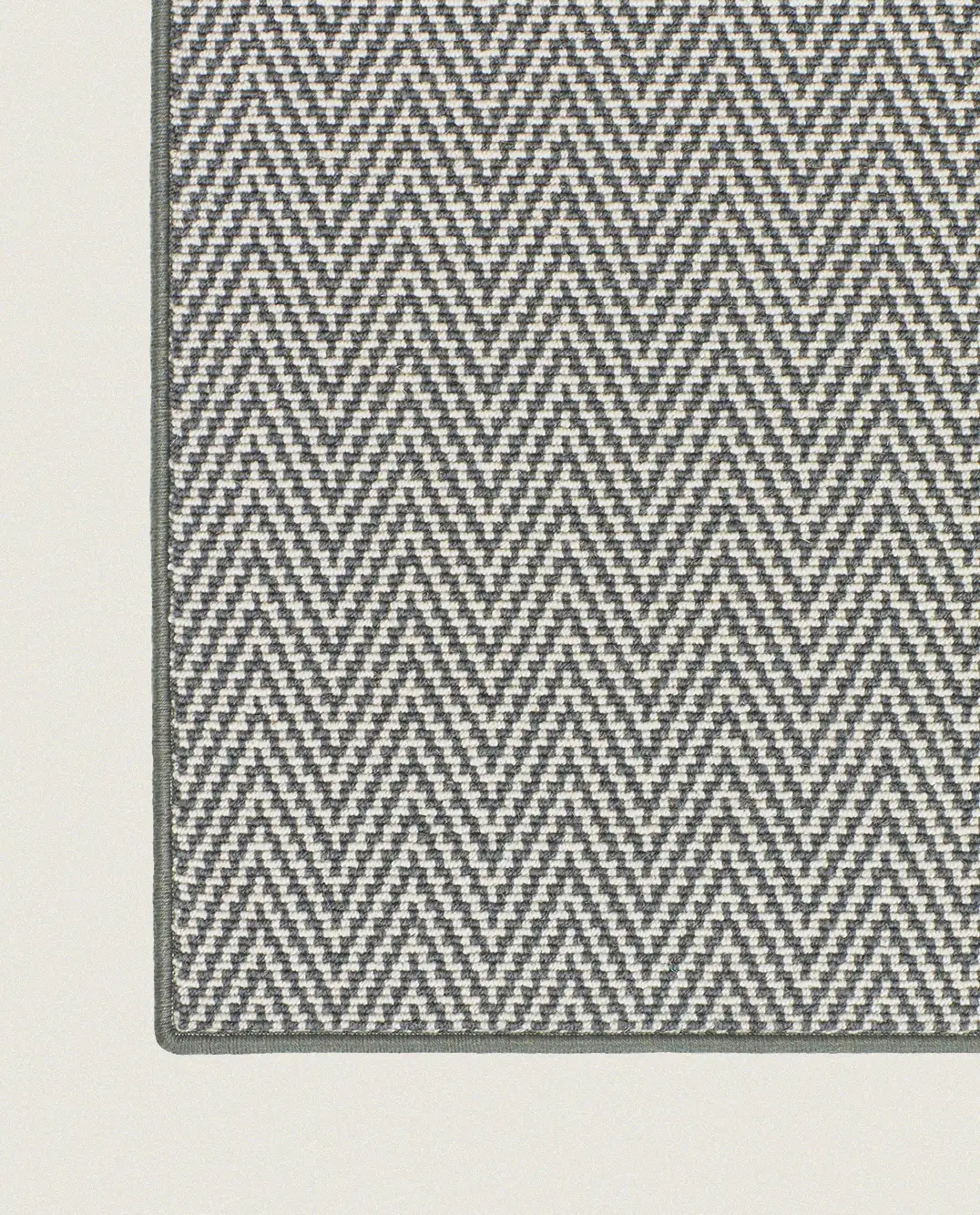 Diana_Herringbone_Heavy_Metal_01