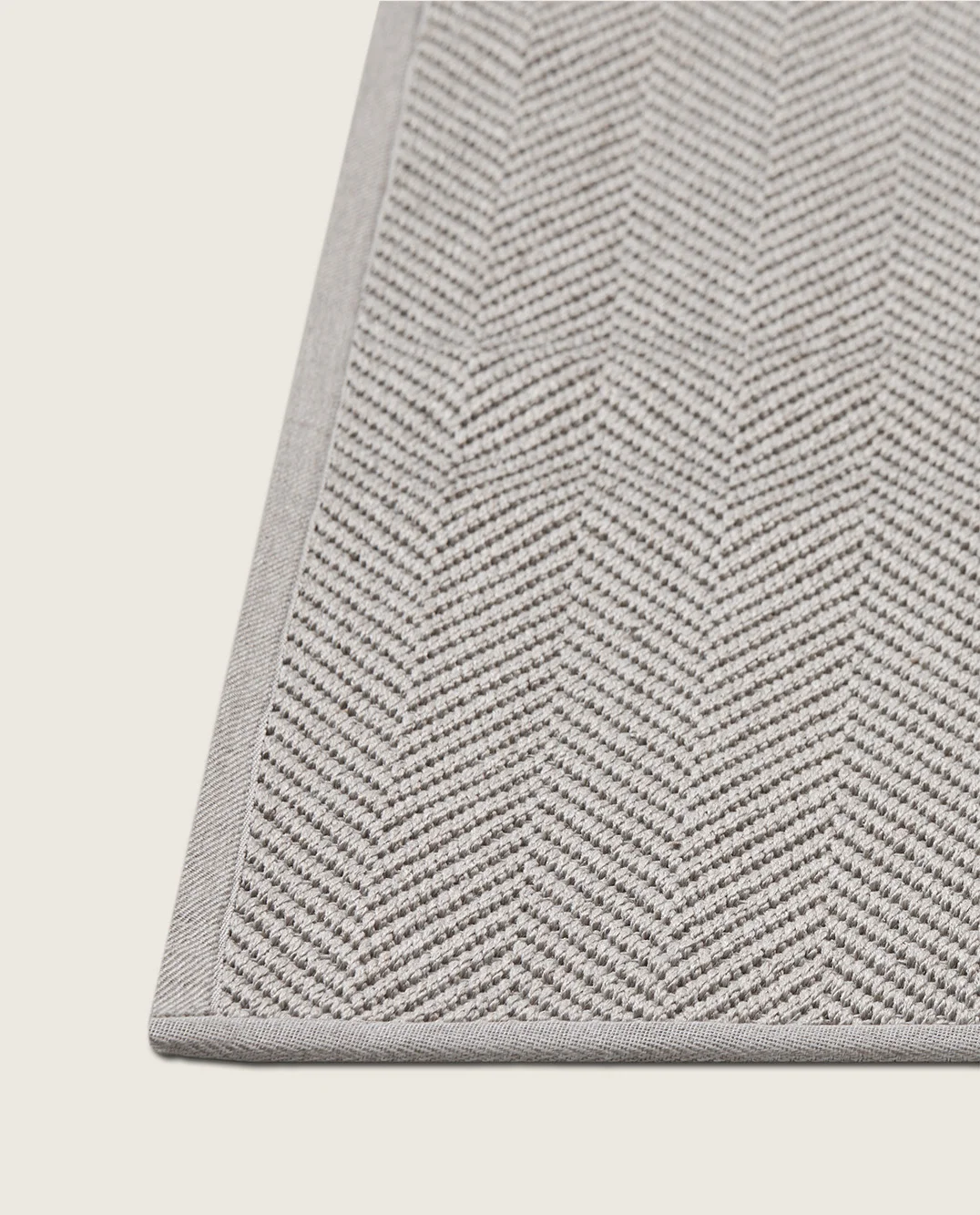maya-gradient-linen-diagonal