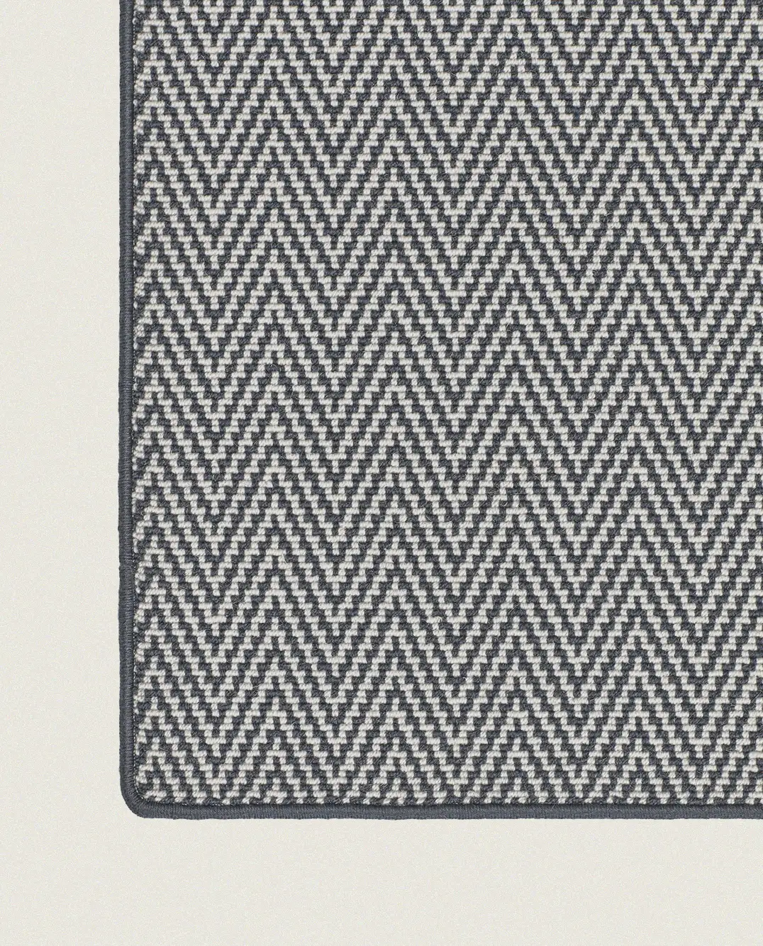 Diana_Herringbone_Alpine_01