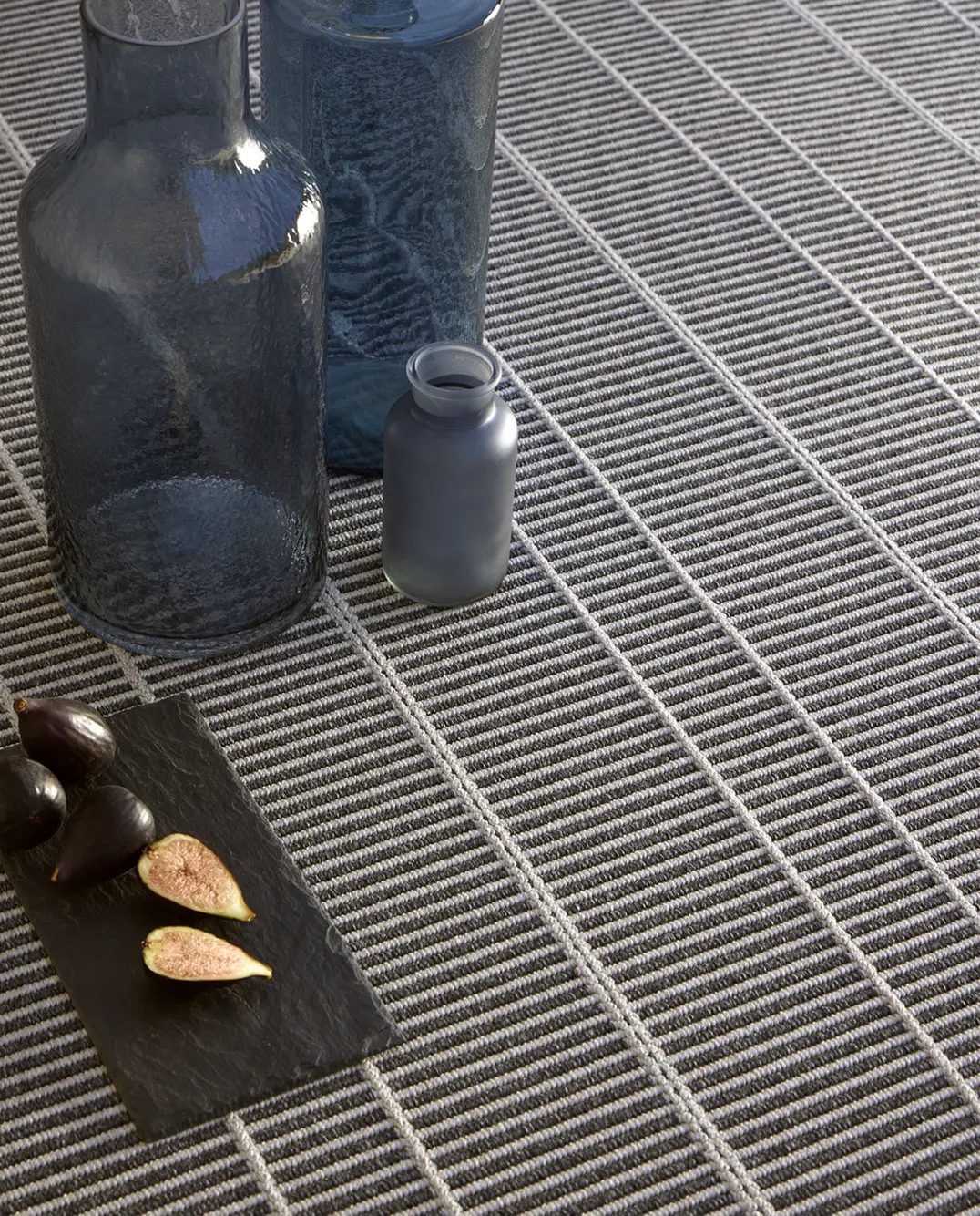 Lyra_Iron_Linen_03