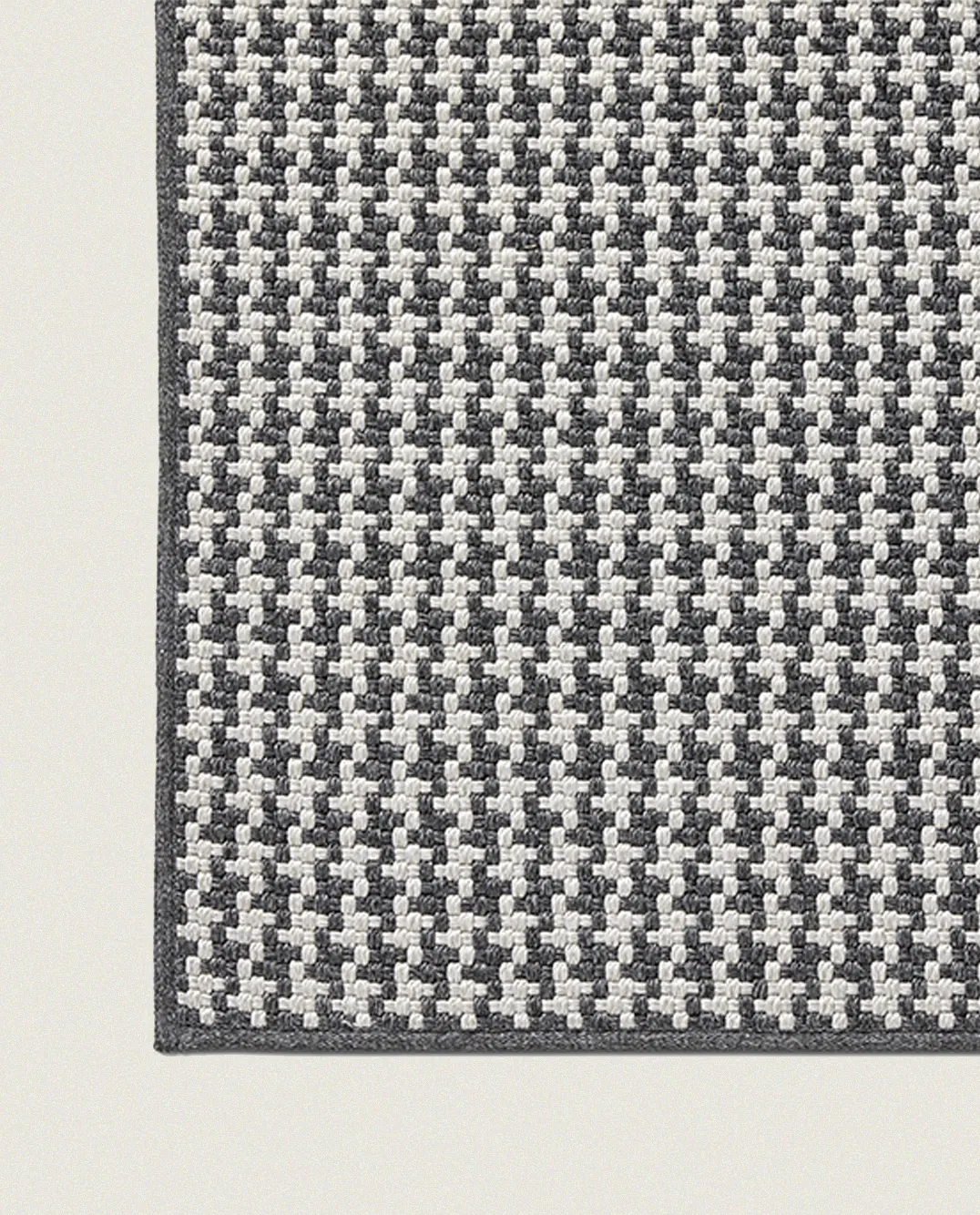 Terra_Gorafe_Iron_Linen_01